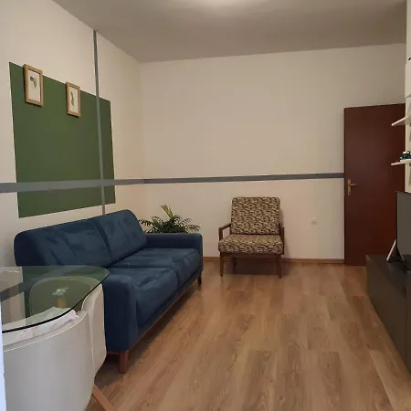 Apartment Heris's *