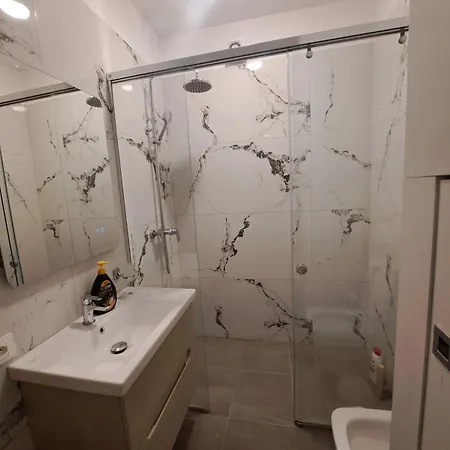 Apartment Heris's